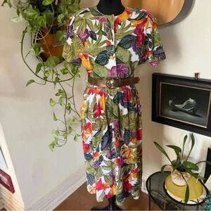 Vintage 70s Matti Of Lynne By Pina LoVoi Floral Belted Dress - Size 10